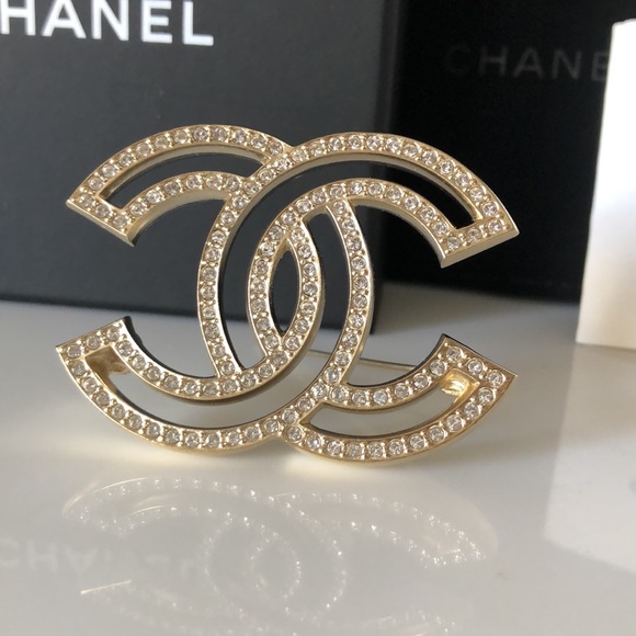 NIB Large CHANEL Brooch - Picture 5 of 12